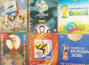 Álbum das Copas do Mundo de 1998 a 2018 (Foto: Rafael Seabra)